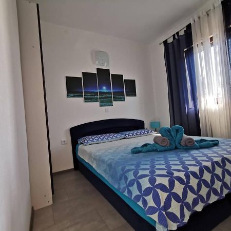Apartmani Tajana Sukošan 外观 照片