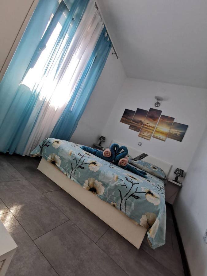 Apartmani Tajana Sukošan 外观 照片