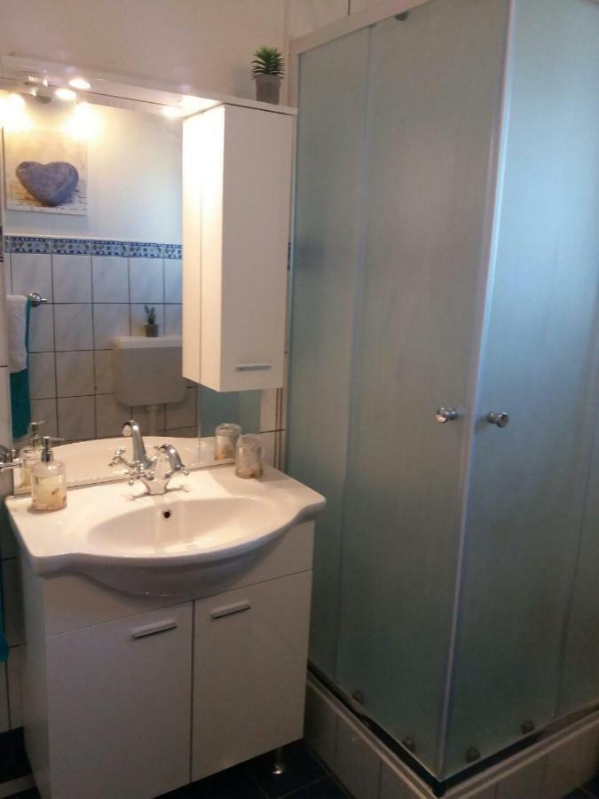 Apartmani Tajana Sukošan 外观 照片